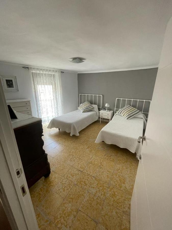Cal Robert Apartment Penellas Ngoại thất bức ảnh