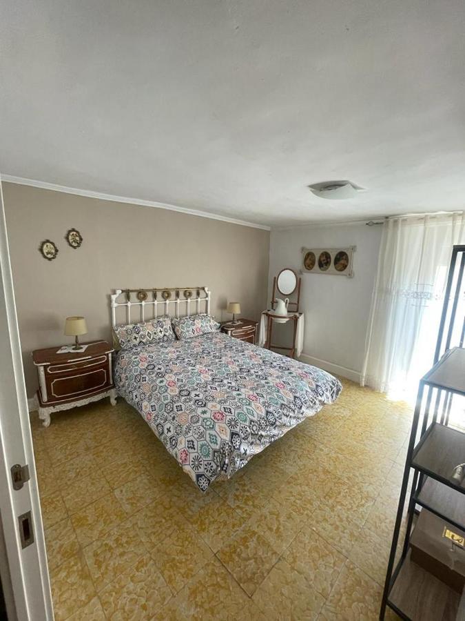 Cal Robert Apartment Penellas Ngoại thất bức ảnh